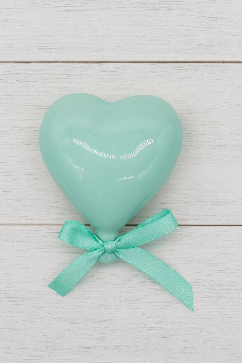 Palloncino a forma di cuore in ceramica artigianale 8 cm da appendere