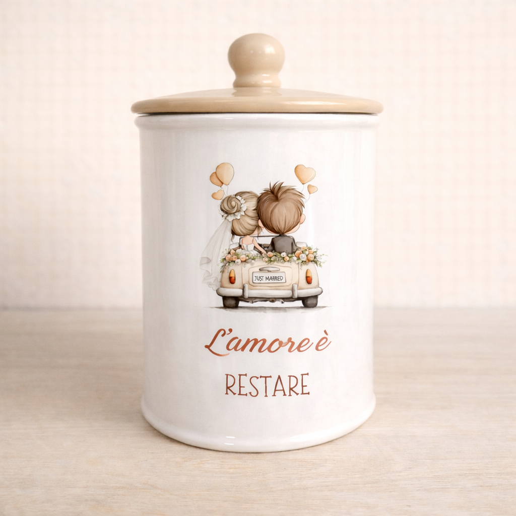 Biscottiera in ceramica artigianale 15cm o 19 cm decorazione Sposini "L'amore è restare"