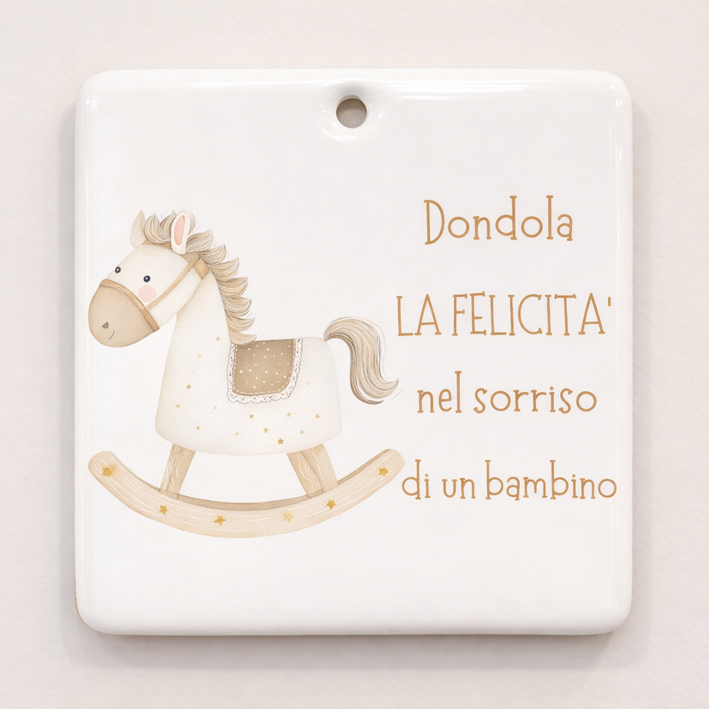 Piastrella rettangolare in ceramica con Cavalluccio da appendere 10 cm x 10 cm