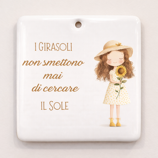 Piastrella rettangolare in ceramica con Bimba con girasole da appendere 10 cm x 10 cm