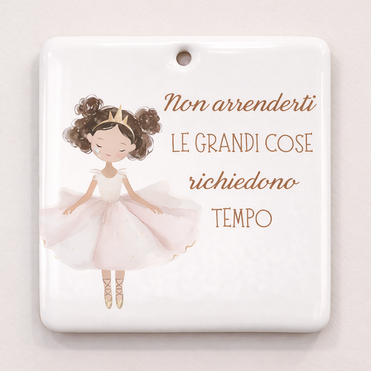 Piastrella rettangolare in ceramica con Ballerina da appendere 10 cm x 10 cm