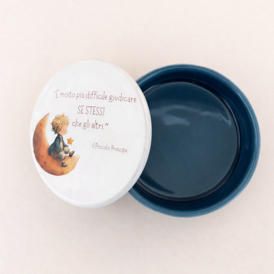 Portagioie in ceramica artigianale 10cm x 4cm decorazione a tema Piccolo Principe "E' molto più difficile giudicare se stessi...."
