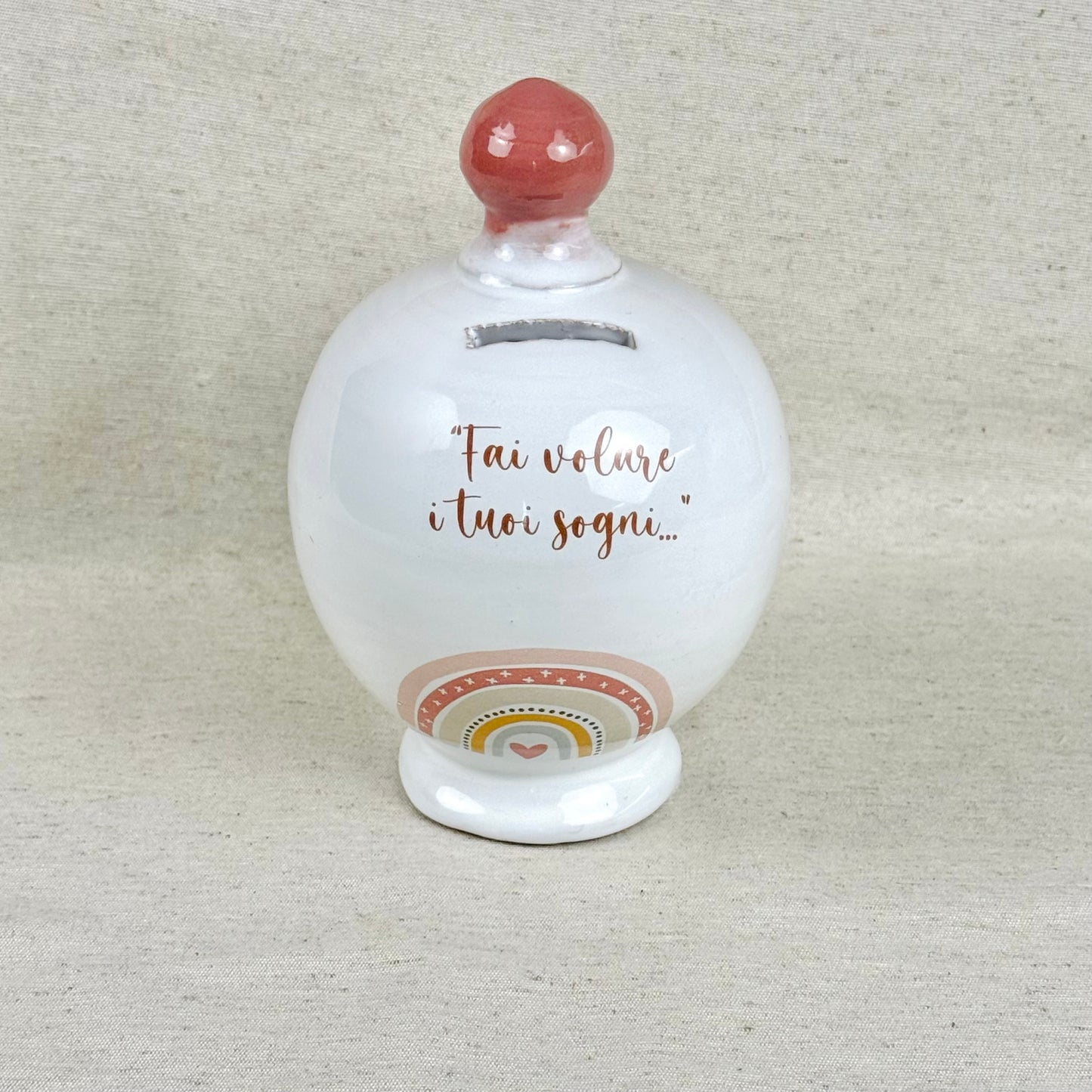 Salvadanaio in ceramica artigianale 15cm decorazione Arcobaleno con frase "Fai volare i tuoi sogni"